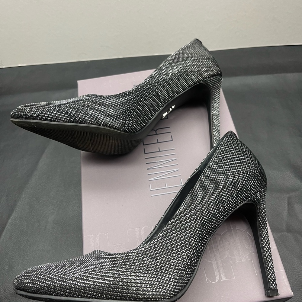 Jennifer Lopez Heels - Size 6.5 - Worn once/like new in box - Picture 7 of 10